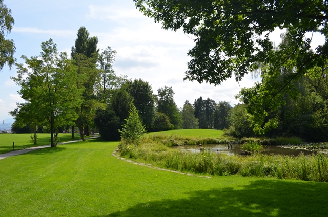 park-im-gruene-rueschlikon-suica-familiaC – Mamães na Suíça